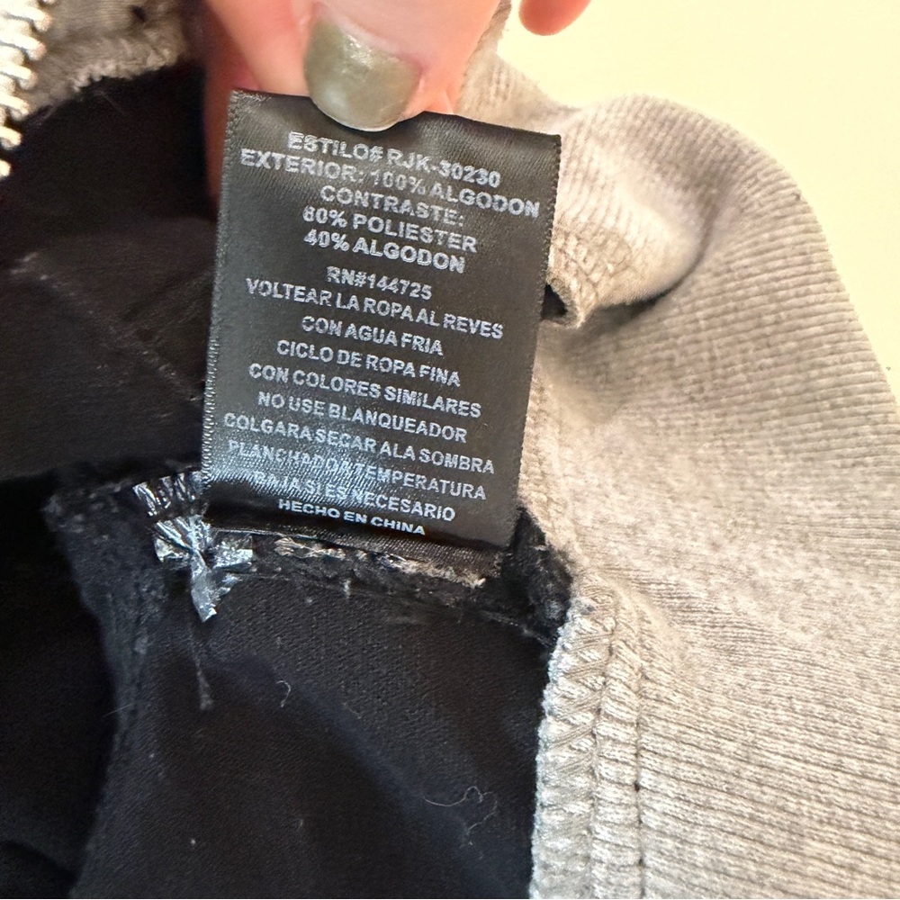American Bazi Fashion Tour Cropped Denim Jacket with Gray Hoodie - Medium - Picture 10 of 13